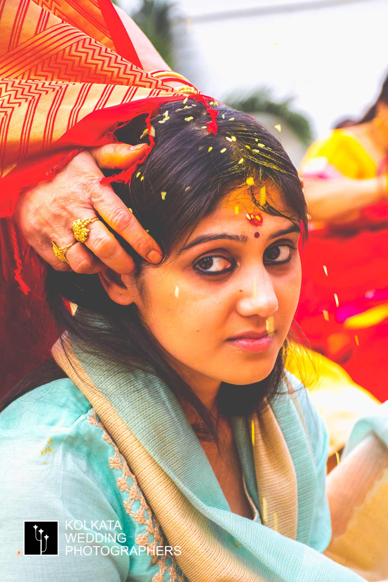 Adyasha's Funny Poses During Makeup – Wedding Photographer Howrah |  Creative Wedding Photography