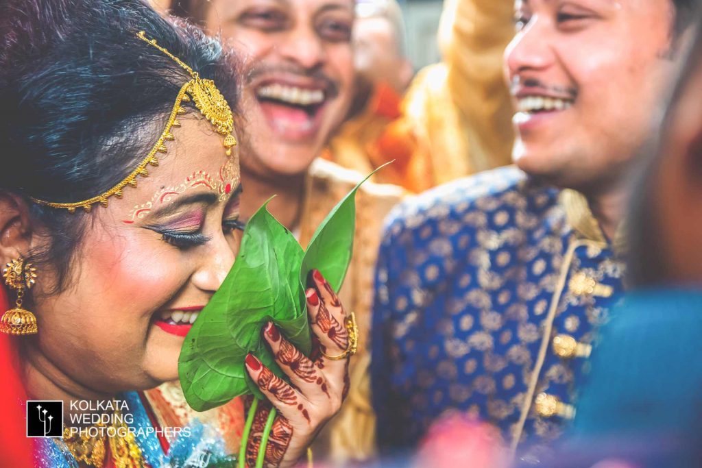 candid wedding photographer in kolkata