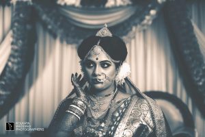 Kolkata Wedding Photographers 23 bengali wedding photography poses