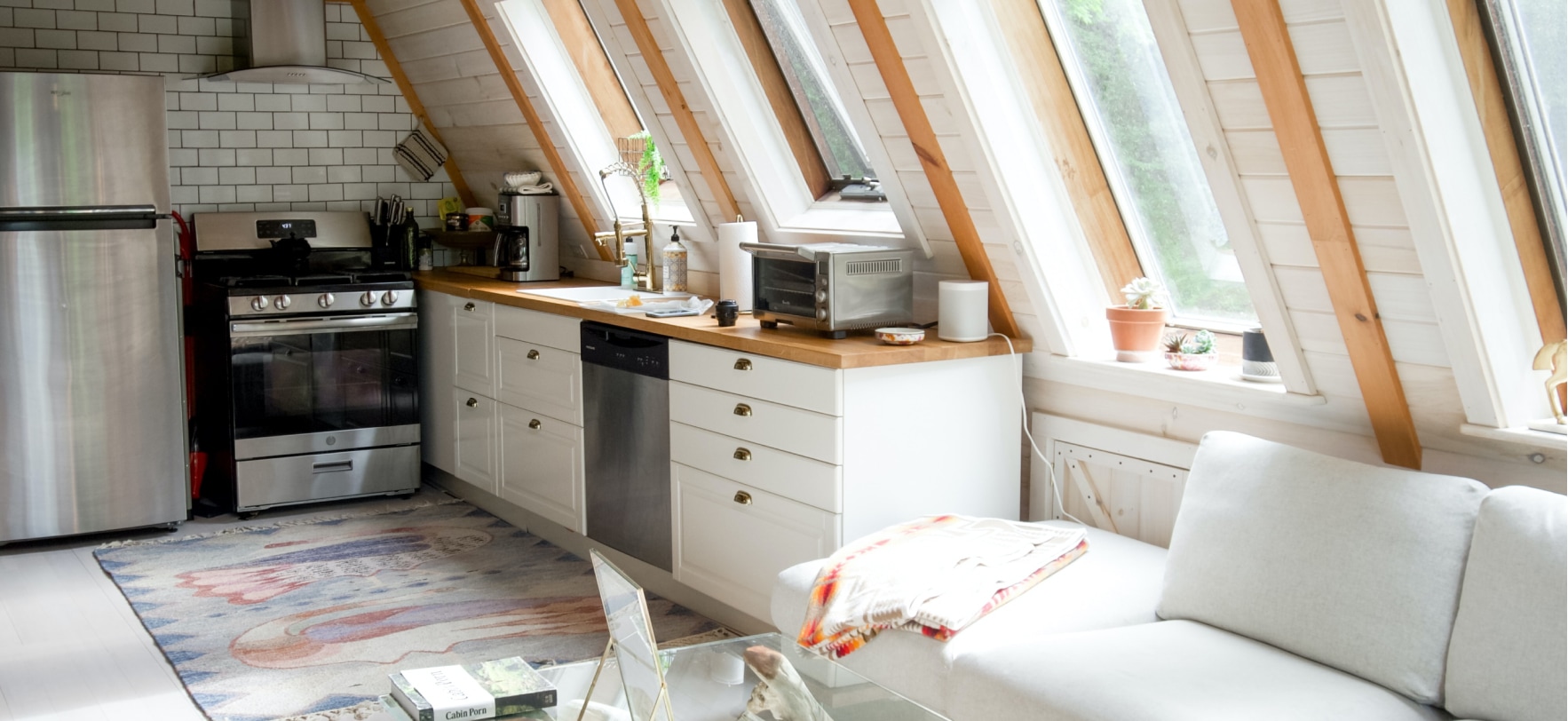 Baby 5 1_Home_Interior_Design-SliderSection-Img_2-17012022.jpg